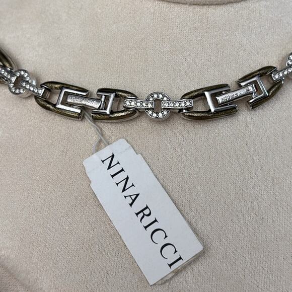 Nina Ricci Silver Oval Link Necklace and Earring Set - Picture 3 of 3